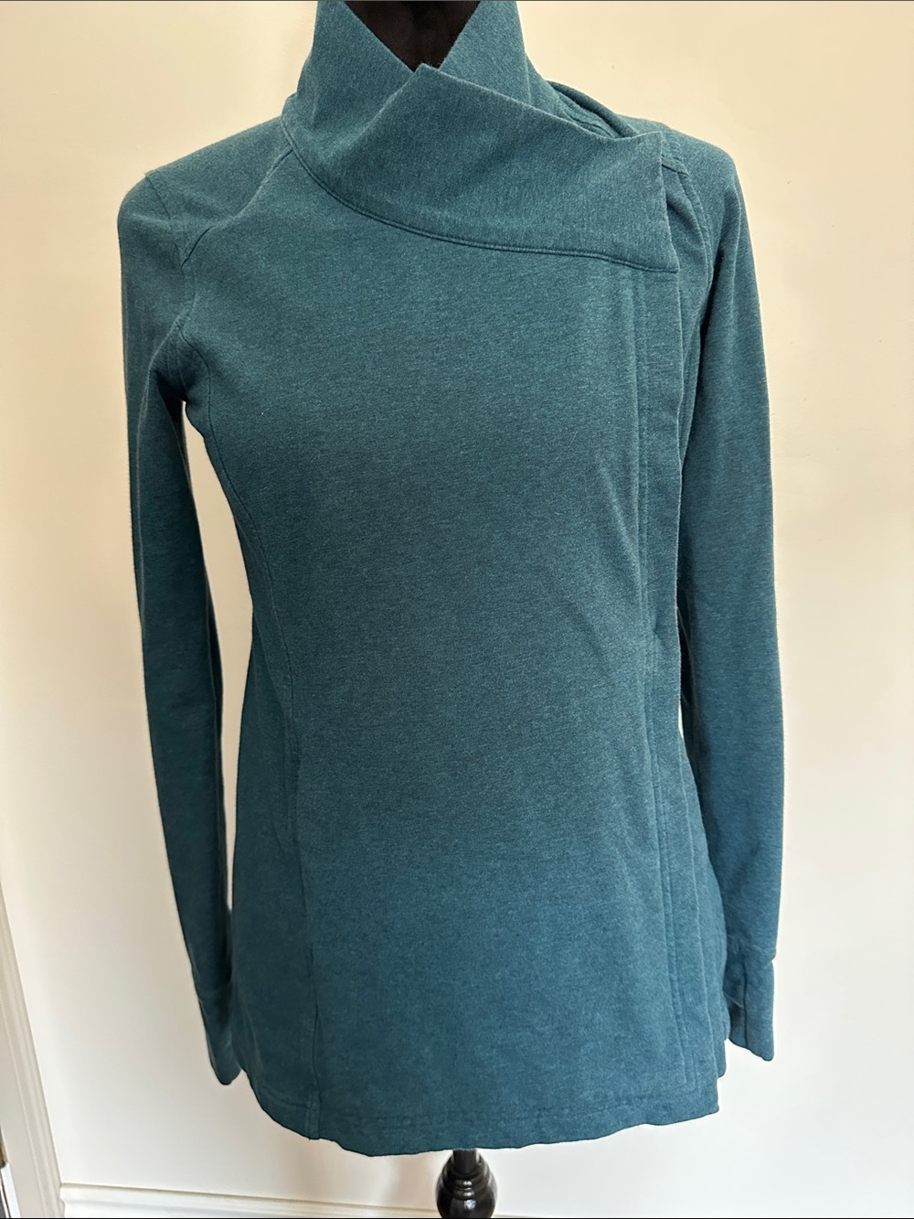 Lululemon Coast Wrap Jacket